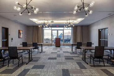 هتل Cambria  Manchester South Windsor