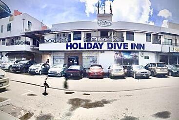 هتل Holiday Dive Inn