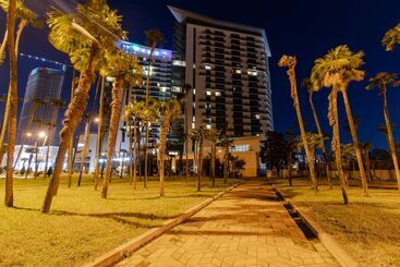هتل Miramar Luxury Residences