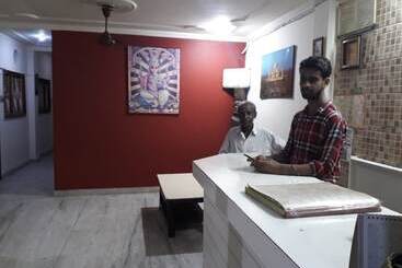 هتل Goroomgo Feed Vishal Agra