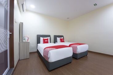 Oyo 90380 Hotel Jasin