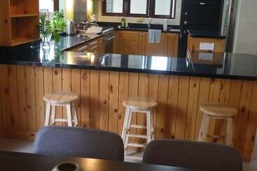 پانسیون Batu Ferringhi Homestay