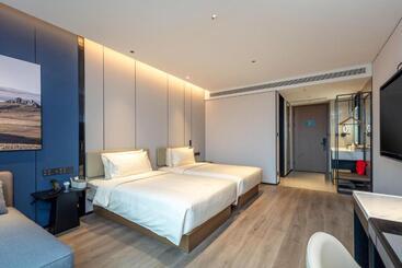 Atour Hotel Hangzhou East Railway Station West Square