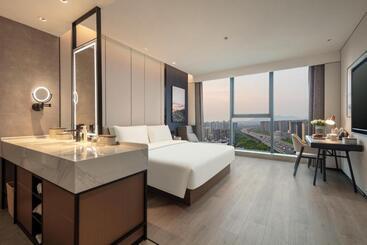 Atour Hotel Hangzhou East Railway Station West Square