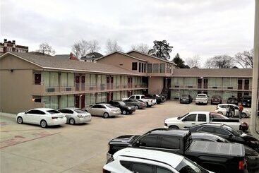 هتل All Seasons Lodge