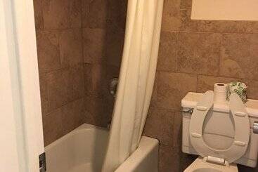 هتل All Seasons Lodge