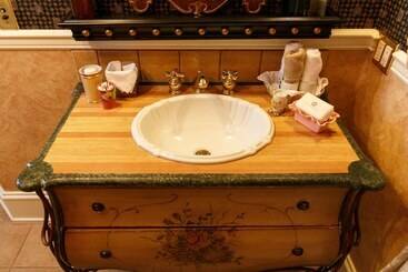 هتل The Carolina Bed & Breakfast