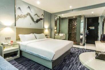 هتل City Comfort Inn Nanning Kuaihuan Building Materials Market Yongwu Road Metro Station