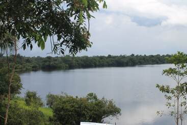هتل Lupuna Lodge