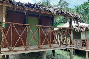 هتل Lupuna Lodge