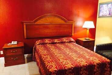 هتل M B Motor Inn