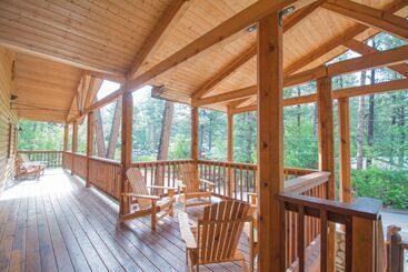 هتل Canyon Cabins