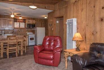 هتل Canyon Cabins