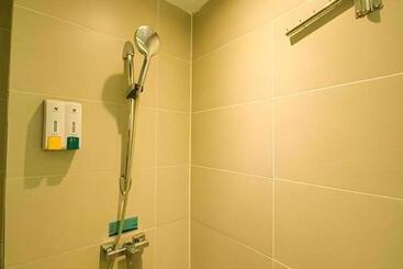 هتل City Comfort Inn Yulin Walking Street