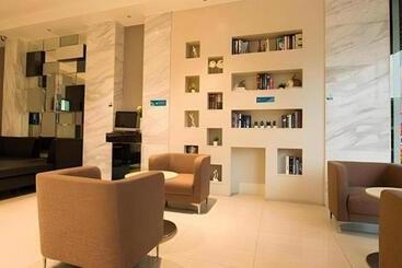 هتل City Comfort Inn Yulin Walking Street