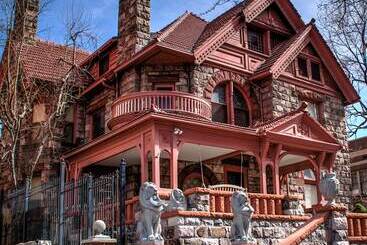 هتل Capitol Hill Mansion B&b Inn