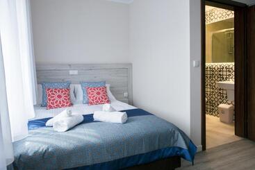 هتل Villa Andalucia Spa & Leisure