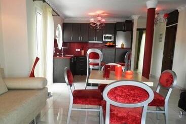 هتل Arcadia Suites & Spa