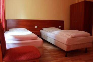 هتل City Hostel