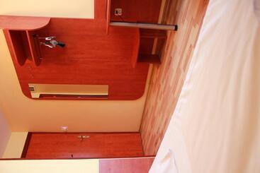 هتل City Hostel