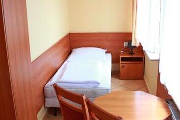 هتل City Hostel