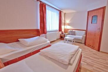 هتل City Hostel