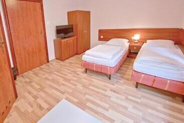 هتل City Hostel