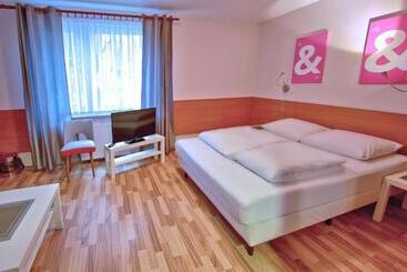 هتل City Hostel