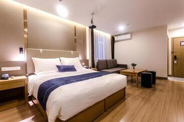 Starway Hotel Tangshan Huizhan Yuanyangcheng