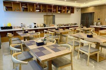 Starway Hotel Tangshan Huizhan Yuanyangcheng