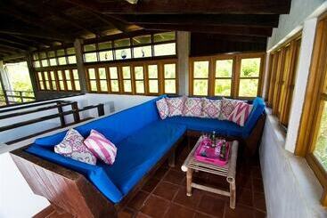هتل Sugar Reef Bequia   Adults Only