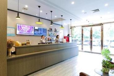Hanting Hotel Shaoxing City Square Luxun Guli