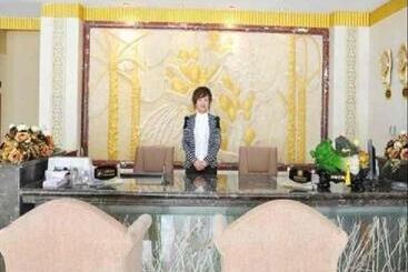 هتل Weihai Huayu Business