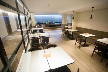 Hanting Hotel Qian An Yanshan Da Road