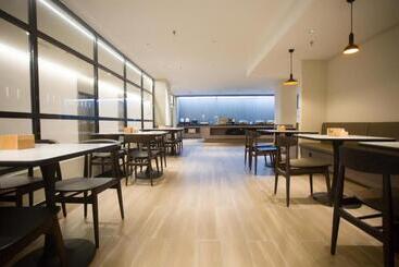 Hanting Hotel Qian An Yanshan Da Road