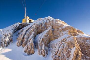 فندق Säntis   Das