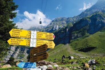 فندق Säntis   Das