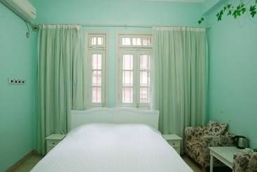 هتل Xiamen Gulangyu Islet Banshan Family Hostel
