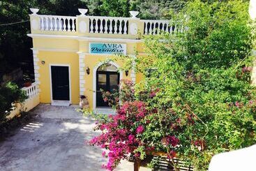 Avra Paradise Apart