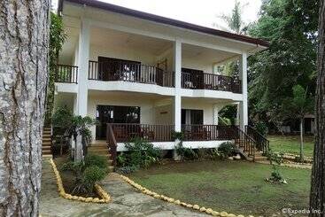 هتل Blue Star Dive & Resort