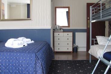 هتل Branston Lodge