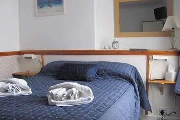 هتل Branston Lodge