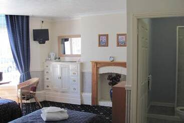 هتل Branston Lodge