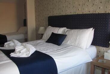 هتل Branston Lodge