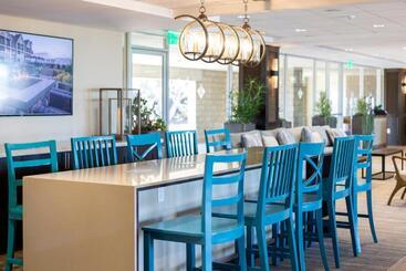 هتل Carlsbad Seapointe Resort