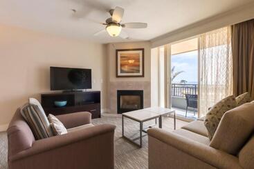 هتل Carlsbad Seapointe Resort