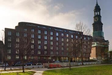 هتل Citadines Michel Hamburg