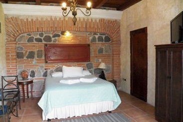 هتل Euromaya Suites