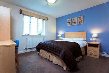 酒店 Farncombe Estate Centre