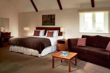酒店 Farncombe Estate Centre